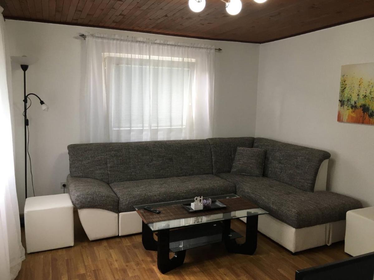 Luxury Apartment In The Heart Of Яйце Экстерьер фото