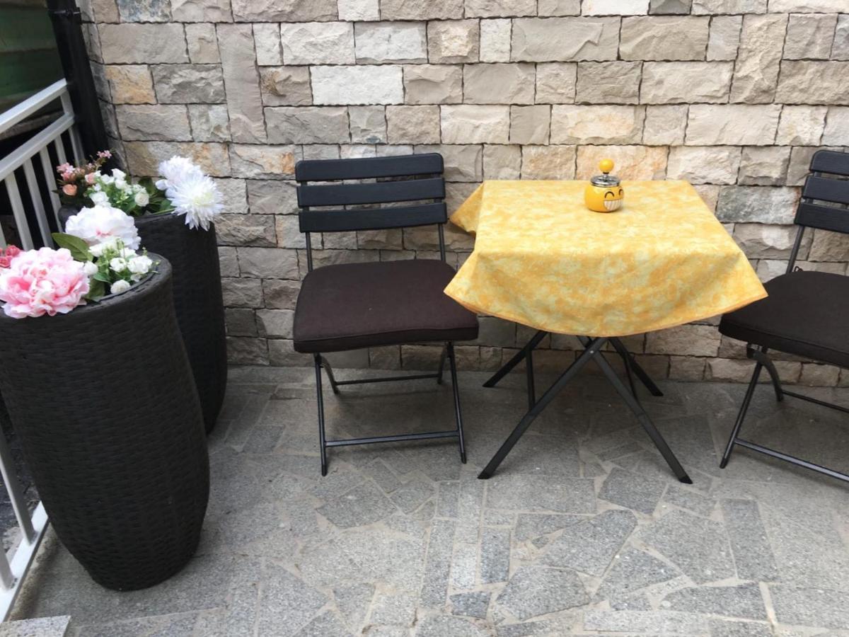 Luxury Apartment In The Heart Of Яйце Экстерьер фото
