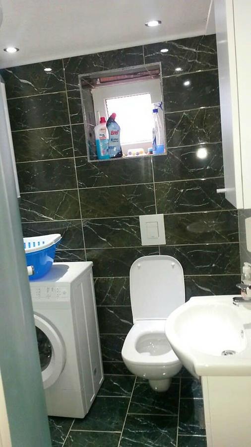 Luxury Apartment In The Heart Of Яйце Экстерьер фото